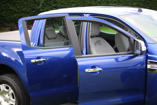 rugged valley car seat covers with blue ute