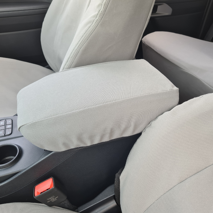Load image into Gallery viewer, Mitsubishi Triton Double Cab Seat Covers
