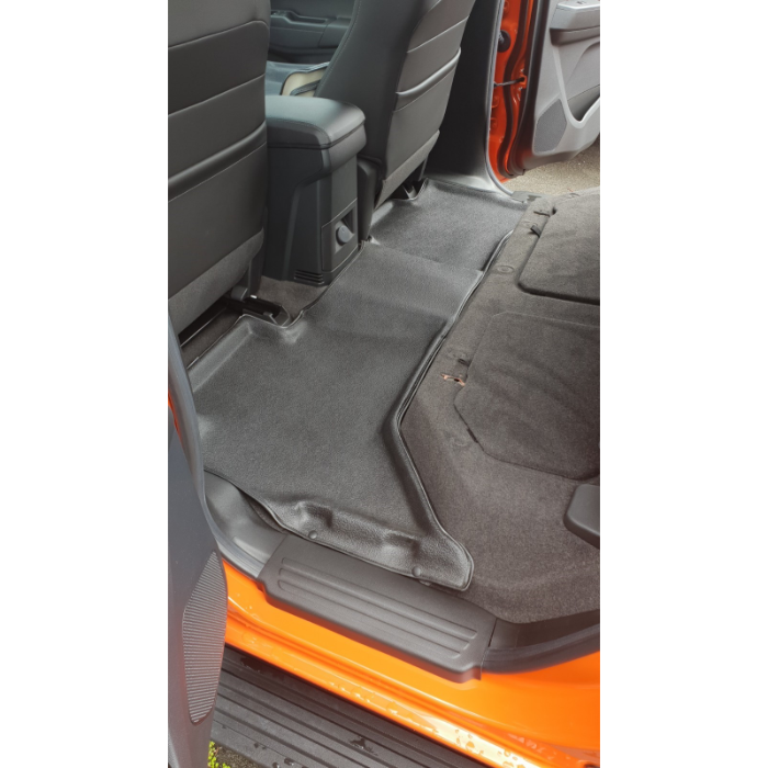 Load image into Gallery viewer, Mazda Bounty Double Cab Sandgrabba Floormats
